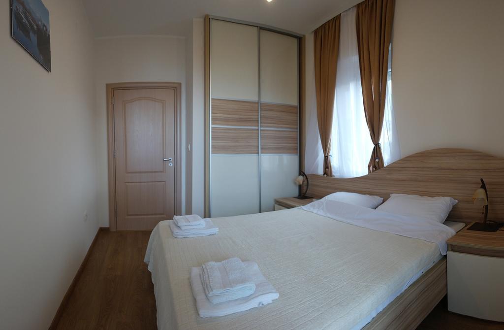 Tuna Apartments Добра Вода Екстер'єр фото